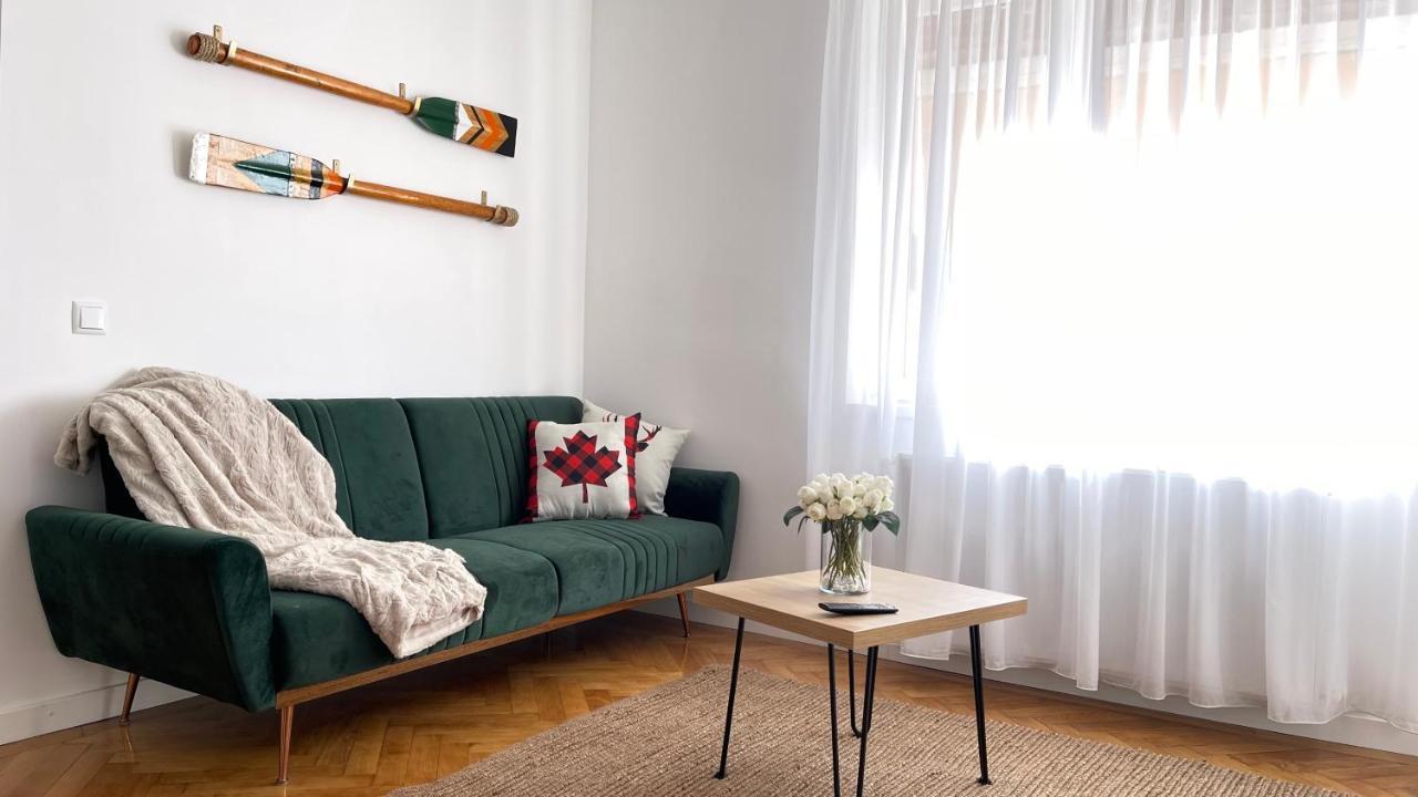 Maple Lodge Braşov Buitenkant foto