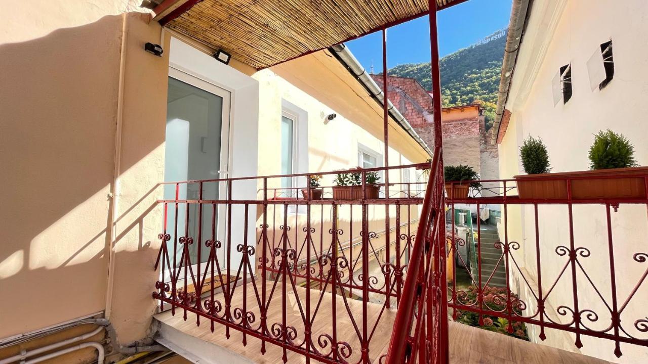 Maple Lodge Braşov Buitenkant foto